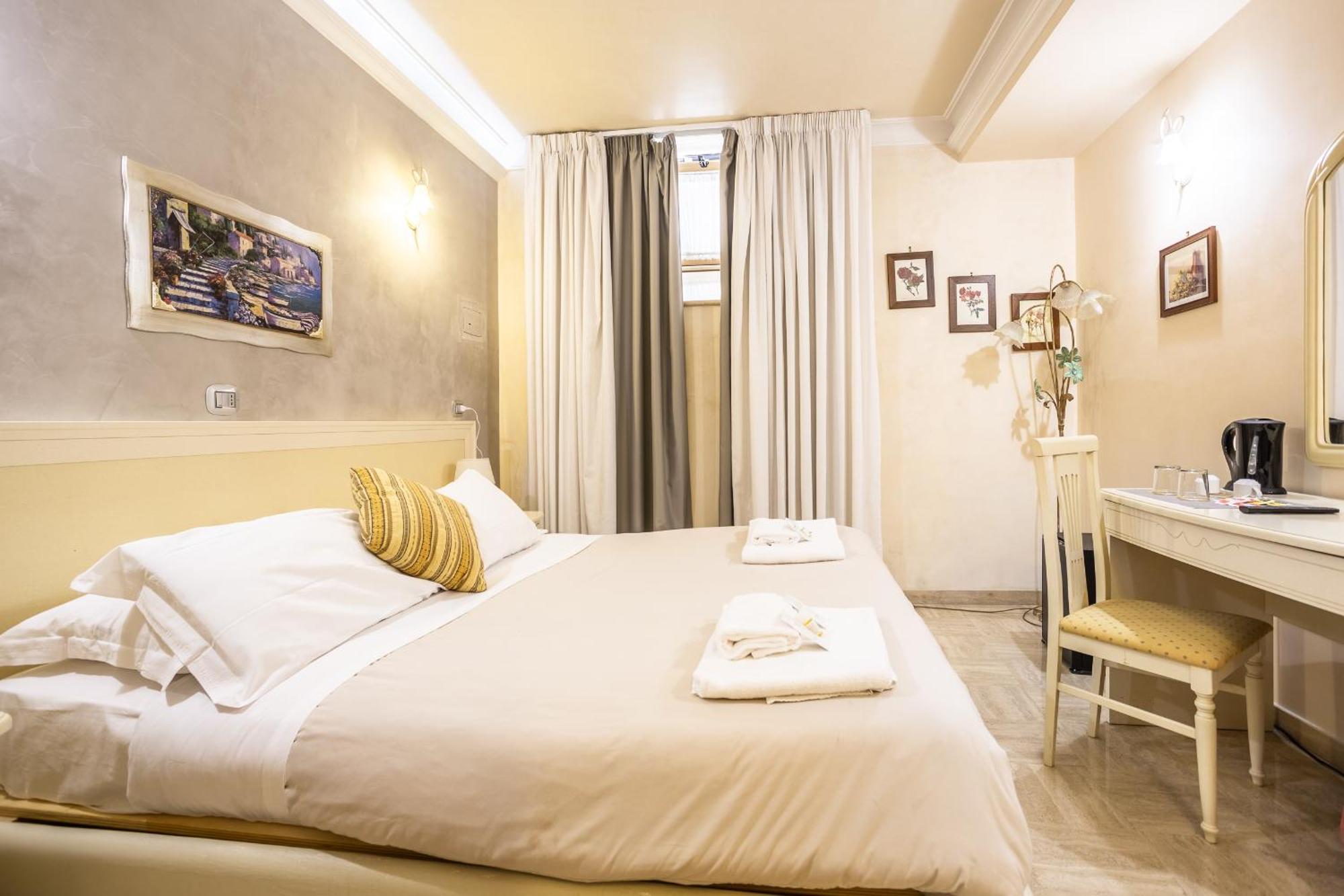 Opera Theater Relais Hotel Rome Bagian luar foto